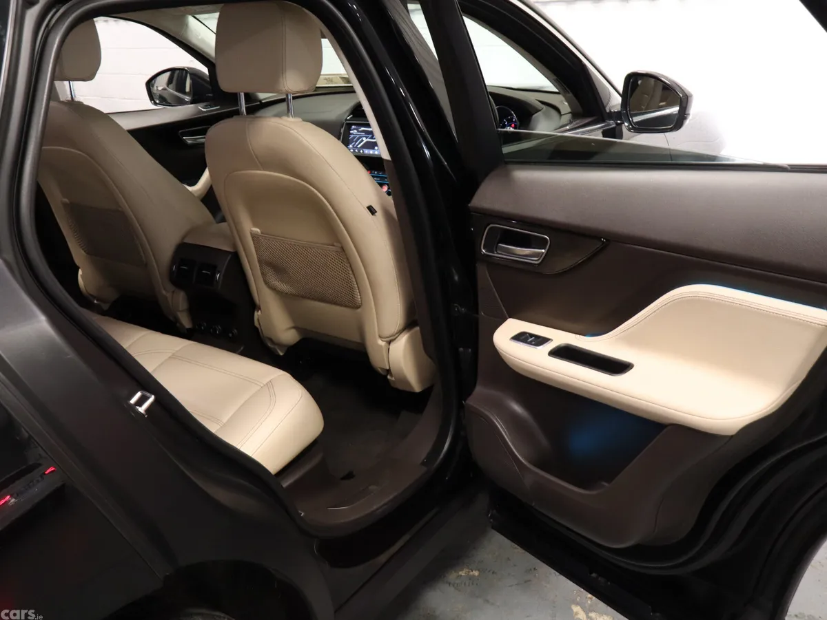 Jaguar F-Pace SUV, Diesel, 2019, Black