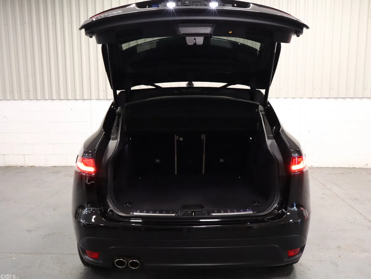 Jaguar F-Pace SUV, Diesel, 2019, Black