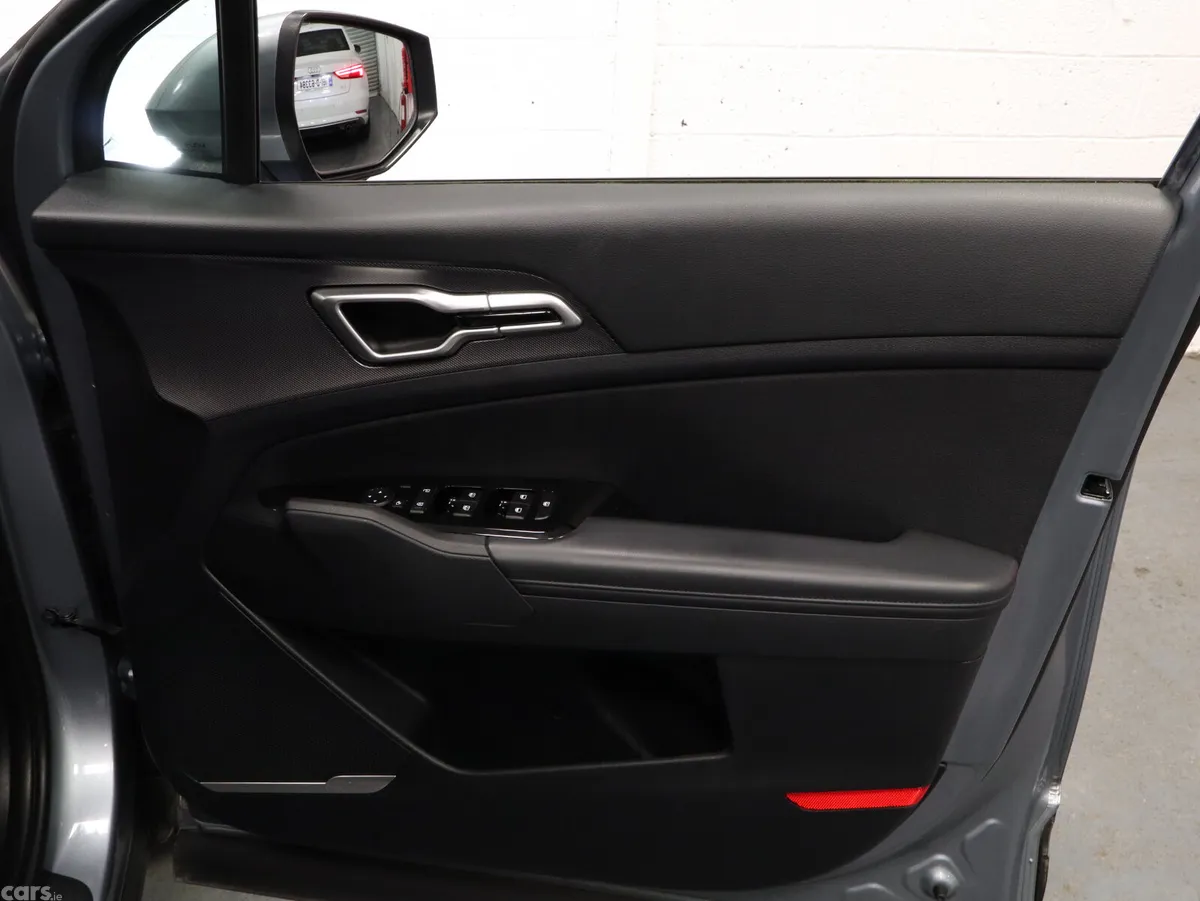 Kia Sportage SUV, Petrol Plug-in Hybrid, 2022, Grey