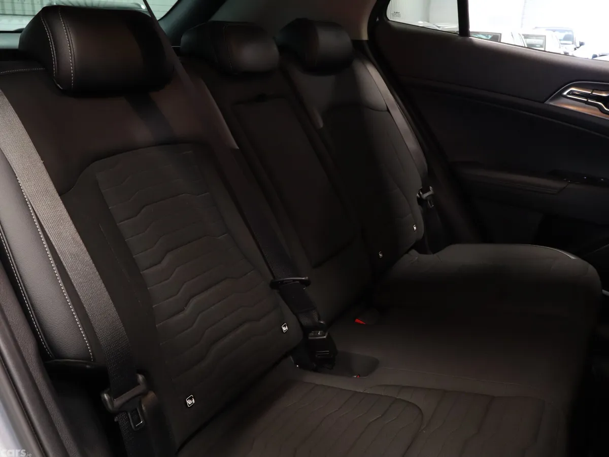 Kia Sportage SUV, Petrol Plug-in Hybrid, 2022, Grey