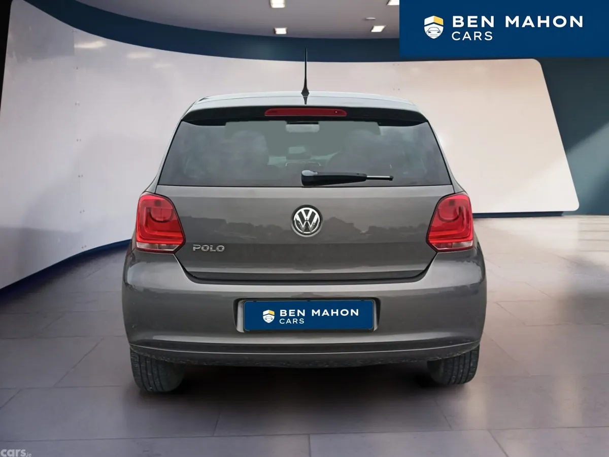 Volkswagen Polo Hatchback, Petrol, 2013, Grey