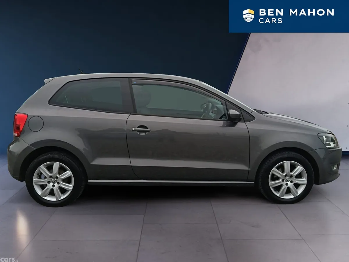 Volkswagen Polo Hatchback, Petrol, 2013, Grey