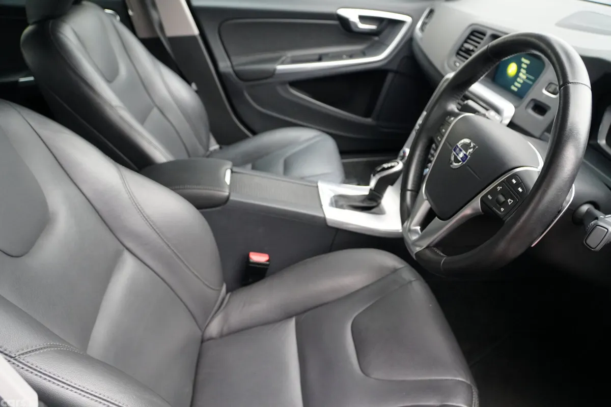 Volvo S60 Saloon, Diesel, 2017, Silver