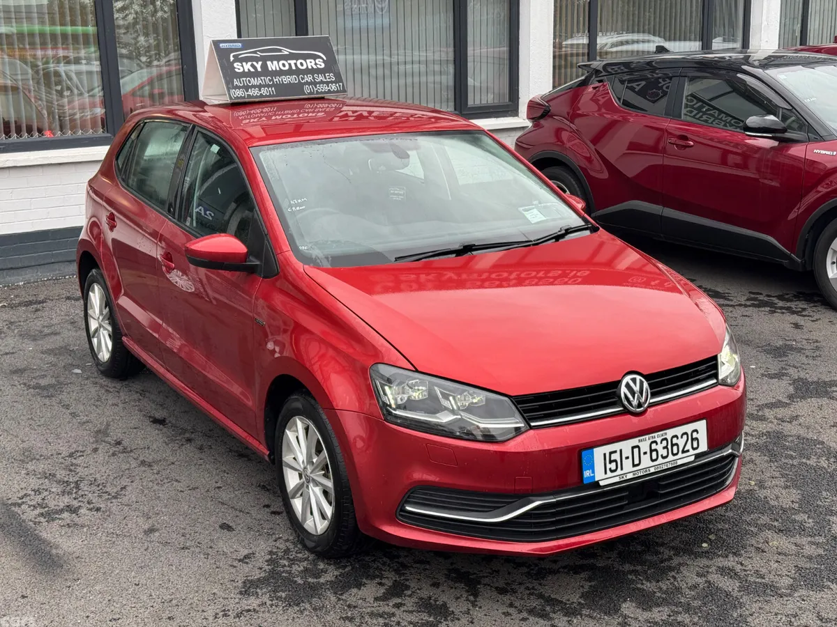Volkswagen Polo Hatchback, Petrol, 2015, Red