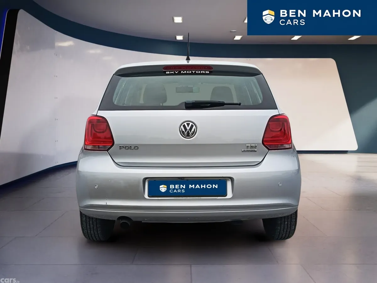 Volkswagen Polo Hatchback, Petrol, 2014, Silver
