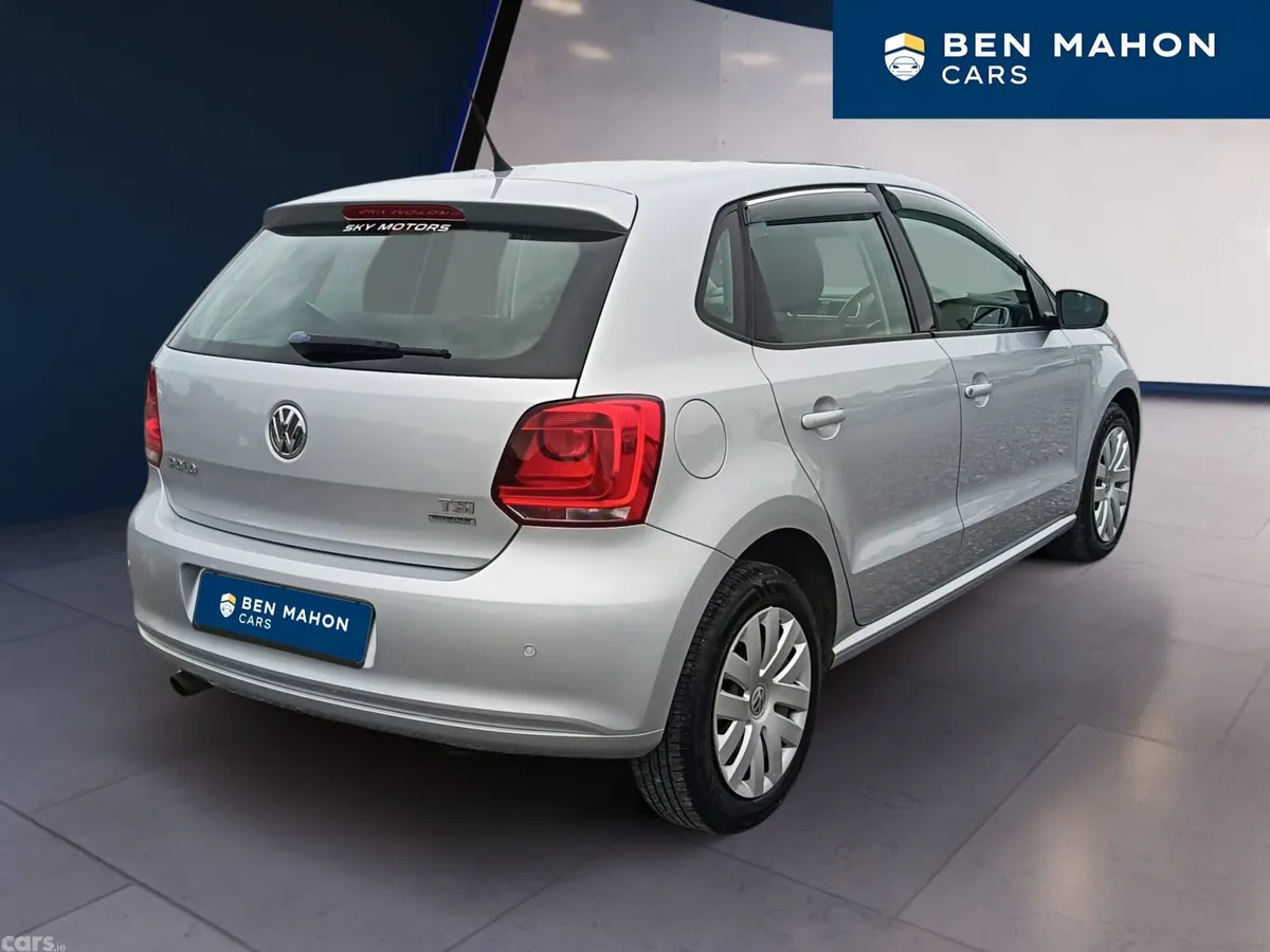 Volkswagen Polo Hatchback, Petrol, 2014, Silver