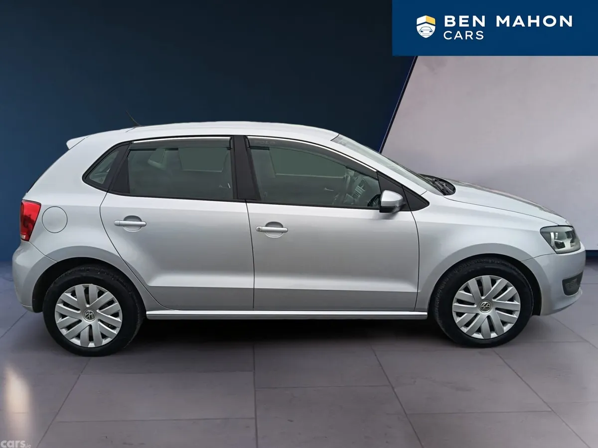 Volkswagen Polo Hatchback, Petrol, 2014, Silver