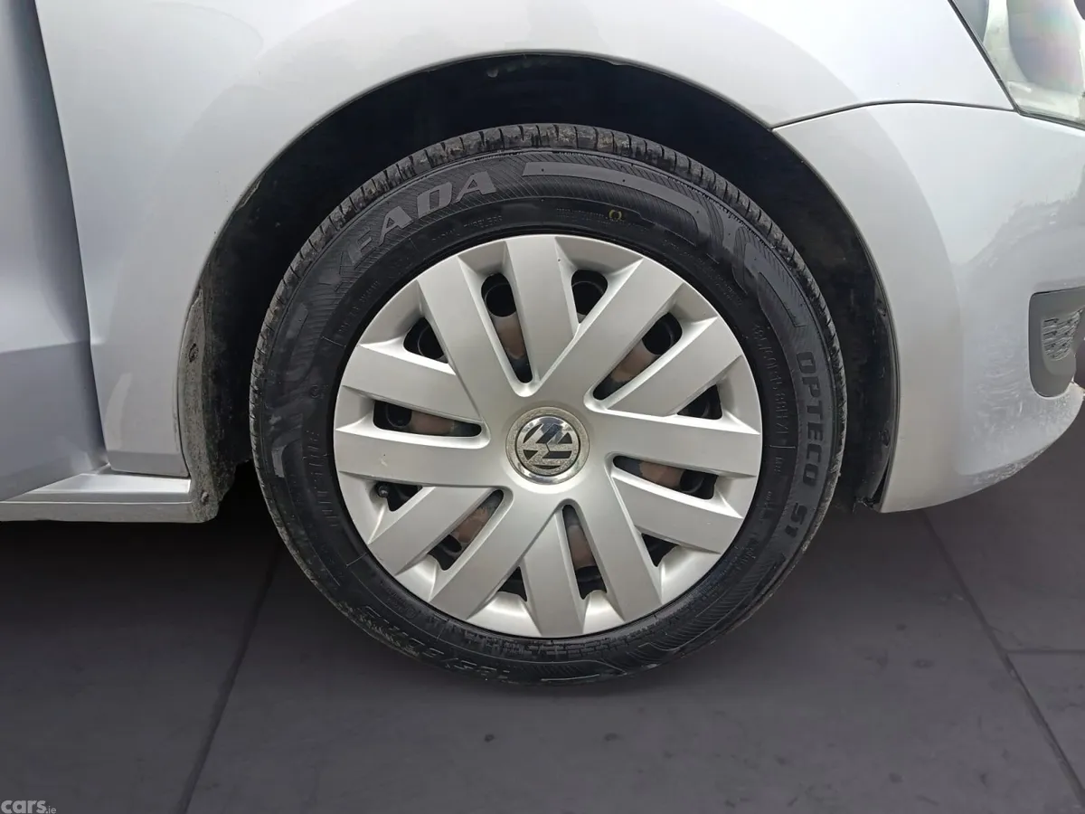 Volkswagen Polo Hatchback, Petrol, 2014, Silver