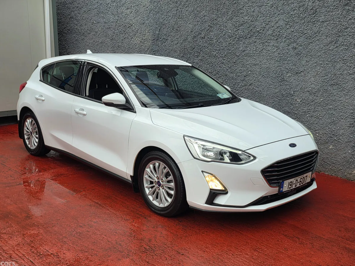 Ford Focus Hatchback, Petrol, 2019, White