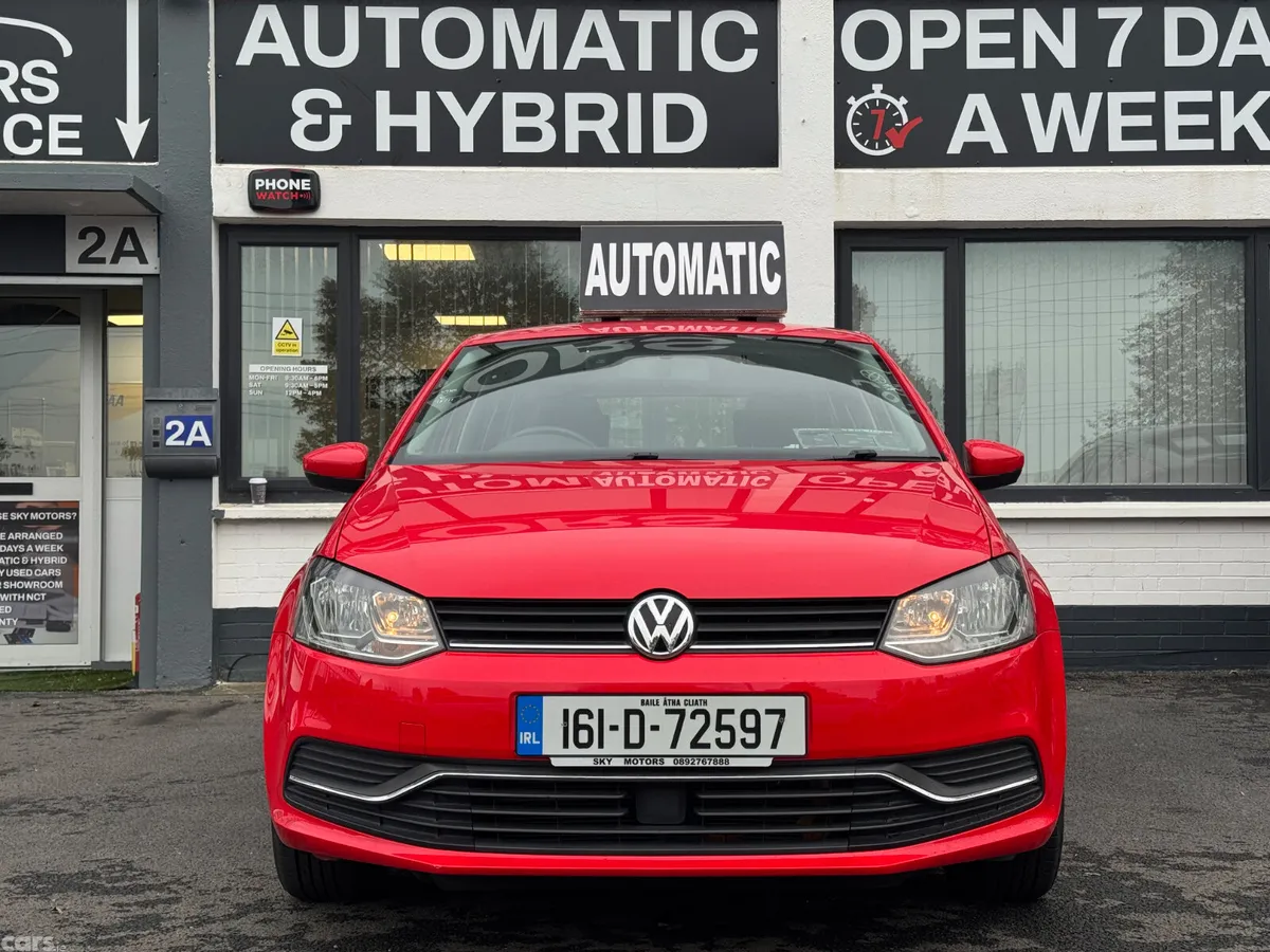 Volkswagen Polo Hatchback, Petrol, 2016, Red