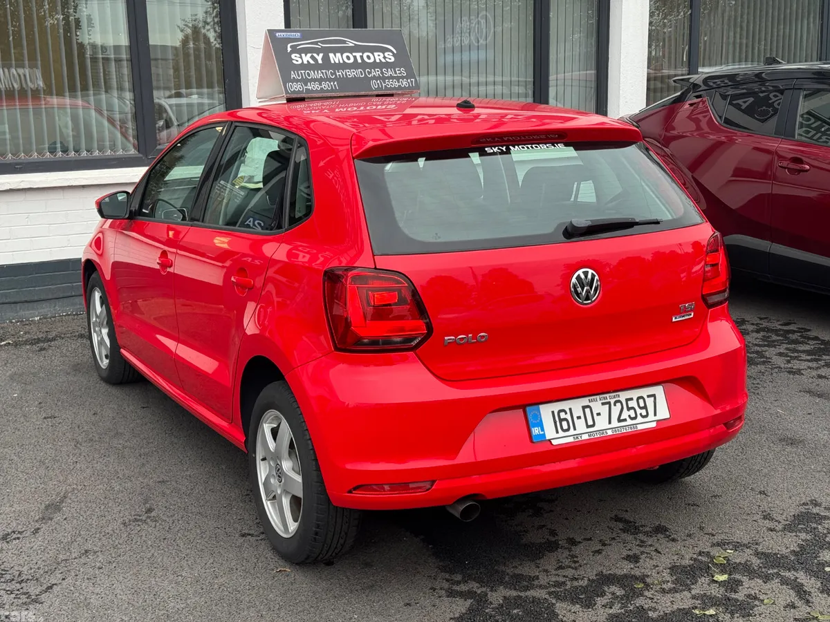 Volkswagen Polo Hatchback, Petrol, 2016, Red