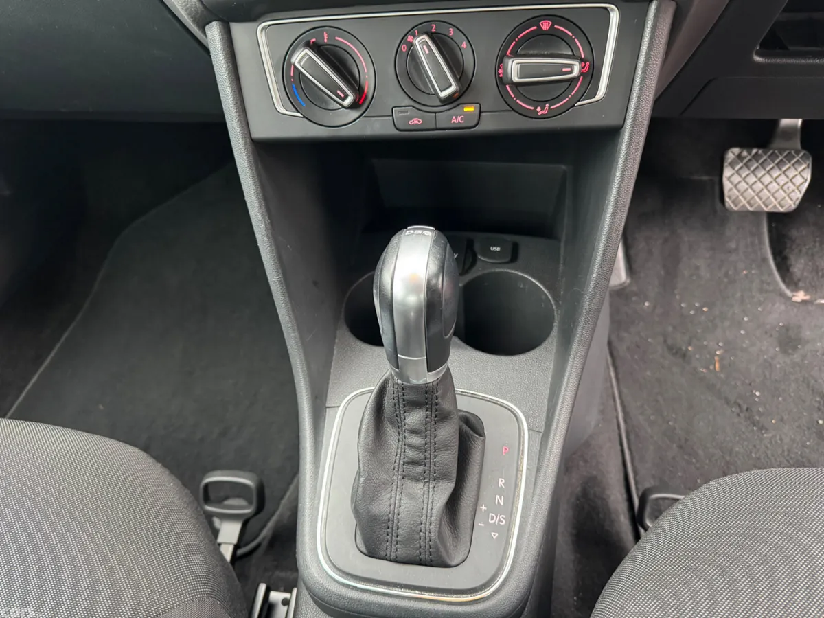 Volkswagen Polo Hatchback, Petrol, 2016, Red