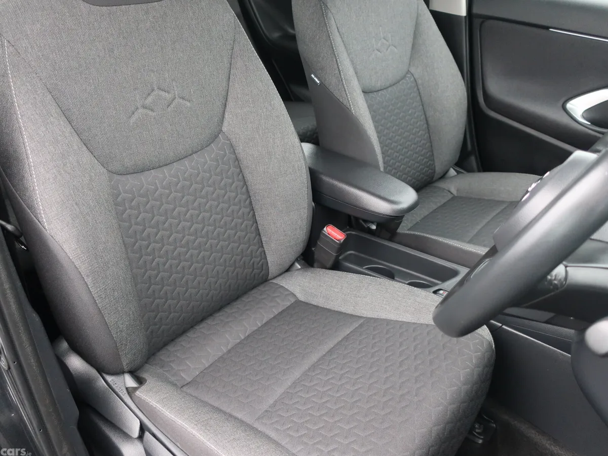 Toyota Yaris Cross Hatchback, Petrol Hybrid, 2024, Black