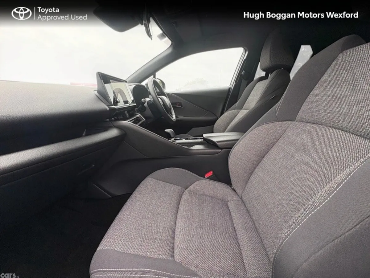 Toyota C-HR SUV, Petrol Hybrid, 2026, Black