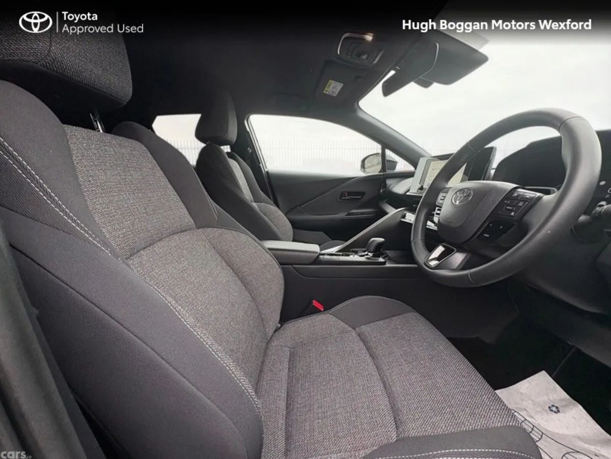 Toyota C-HR SUV, Petrol Hybrid, 2026, Black