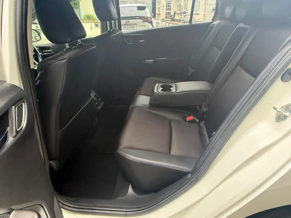 Honda Grace Saloon, Petrol Hybrid, 2016, White