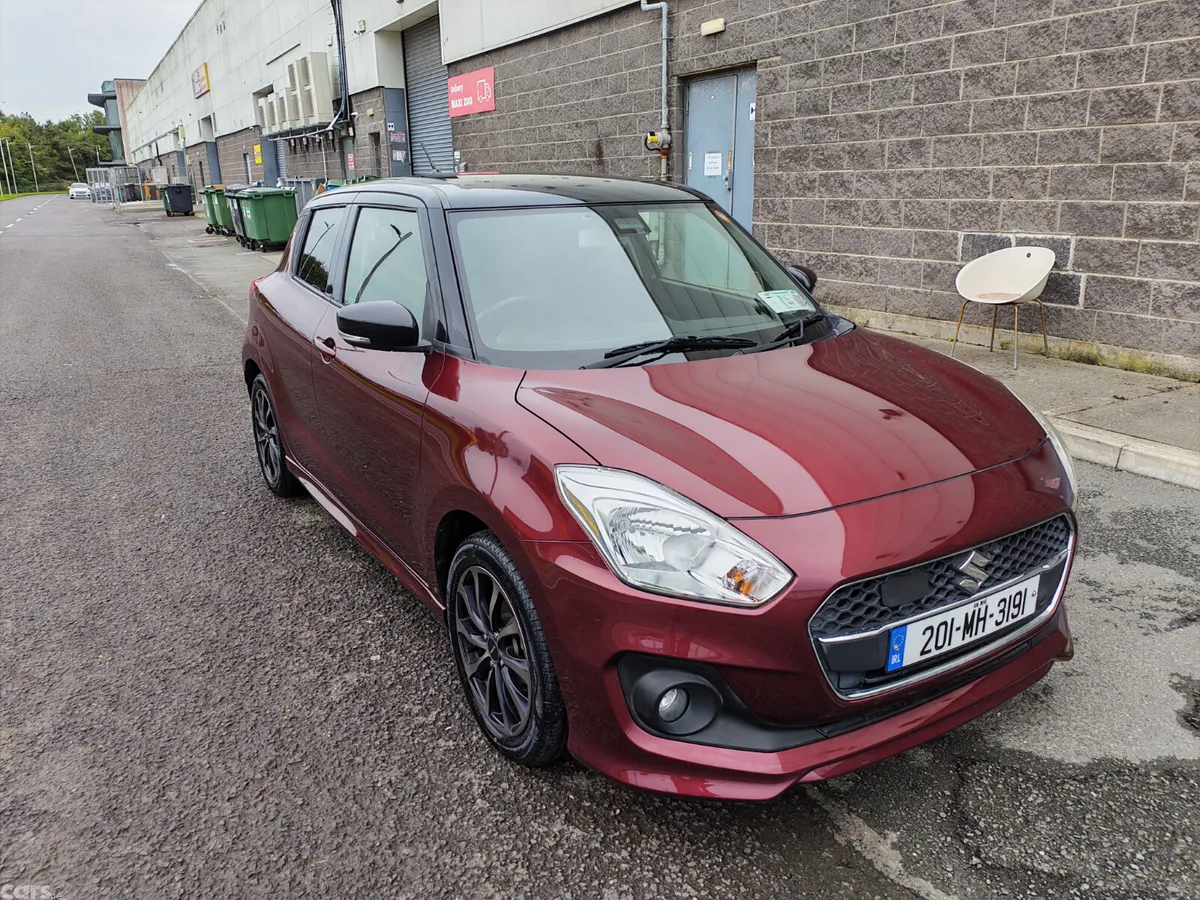 Suzuki Swift Hatchback, Petrol, 2020, Red