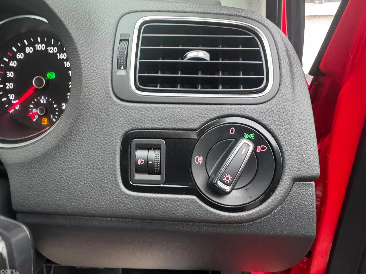Volkswagen Polo Hatchback, Petrol, 2015, Red