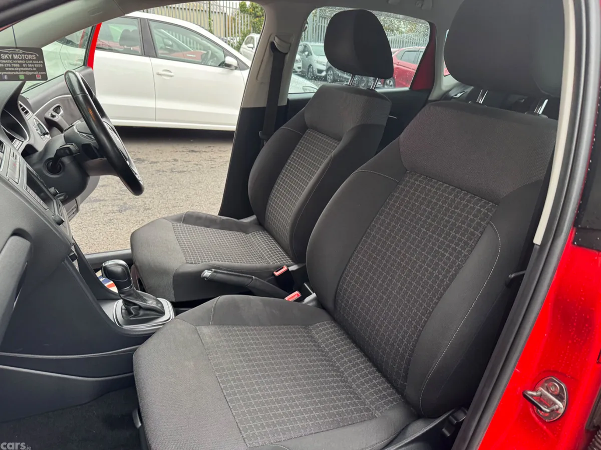 Volkswagen Polo Hatchback, Petrol, 2015, Red