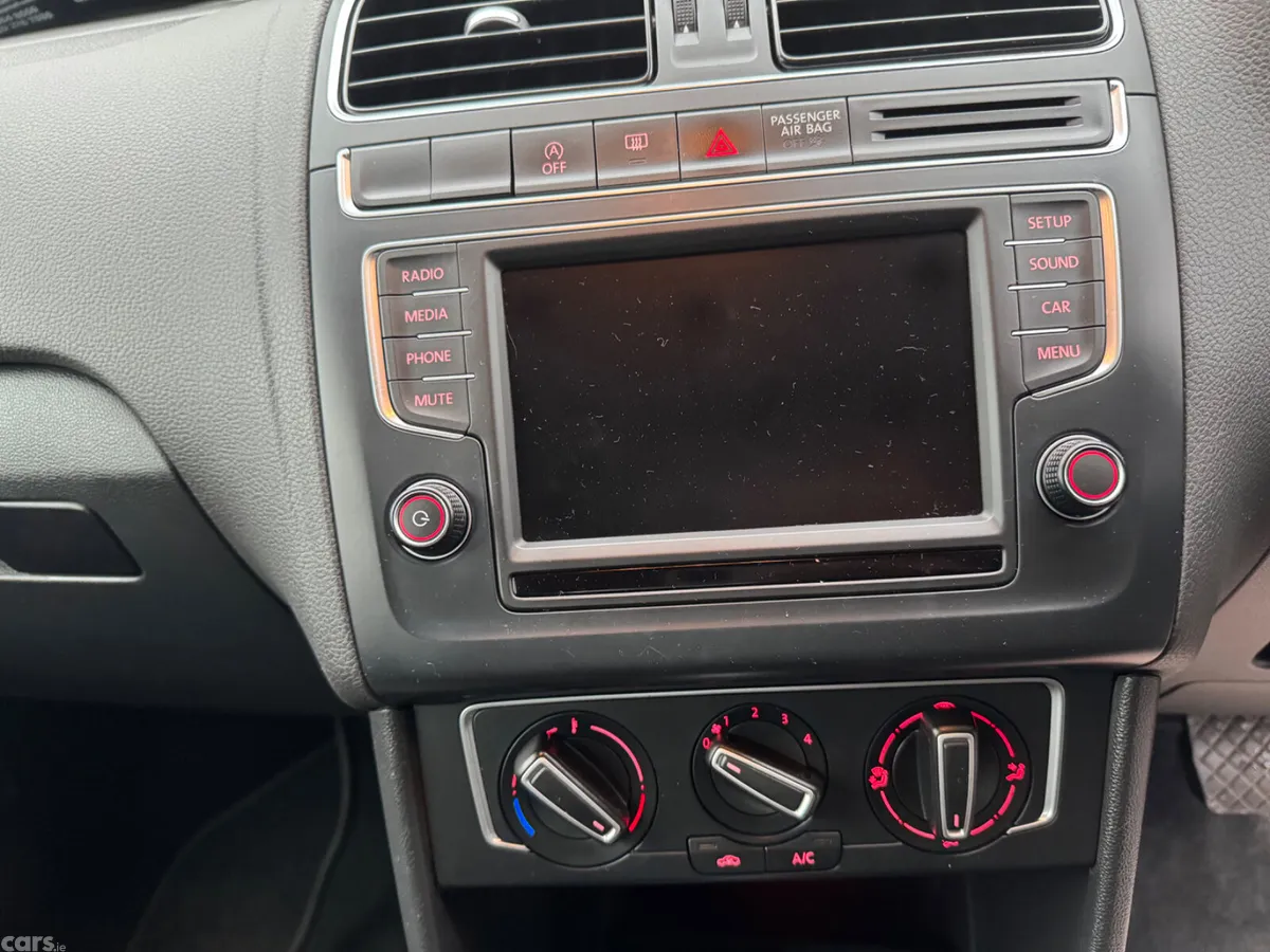 Volkswagen Polo Hatchback, Petrol, 2015, Red