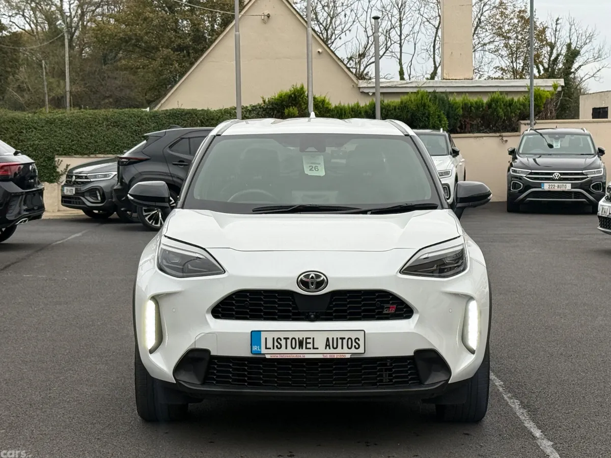Toyota Yaris Cross SUV, Petrol Hybrid, 2023, White