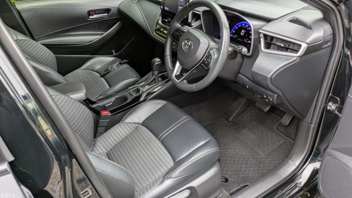 Toyota Corolla Hatchback, Petrol Hybrid, 2021, Black
