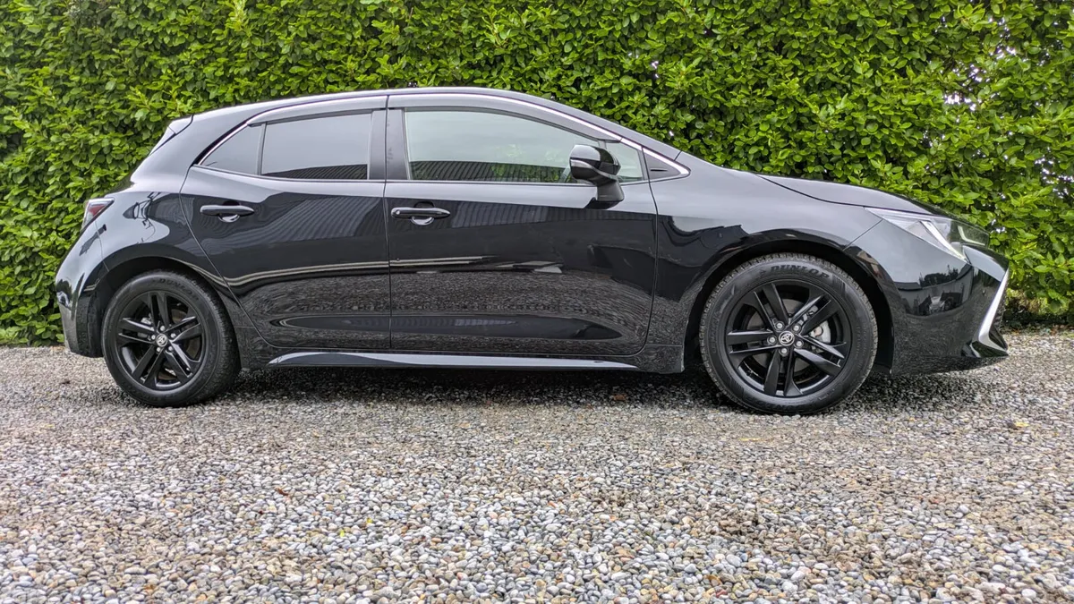 Toyota Corolla Hatchback, Petrol Hybrid, 2021, Black