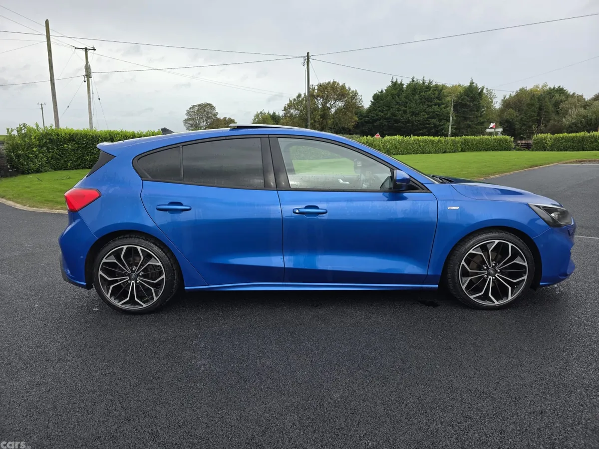 Ford Focus Hatchback, Diesel, 2019, Blue