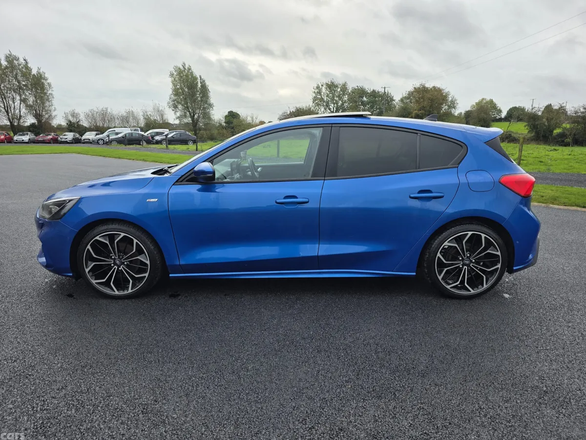 Ford Focus Hatchback, Diesel, 2019, Blue
