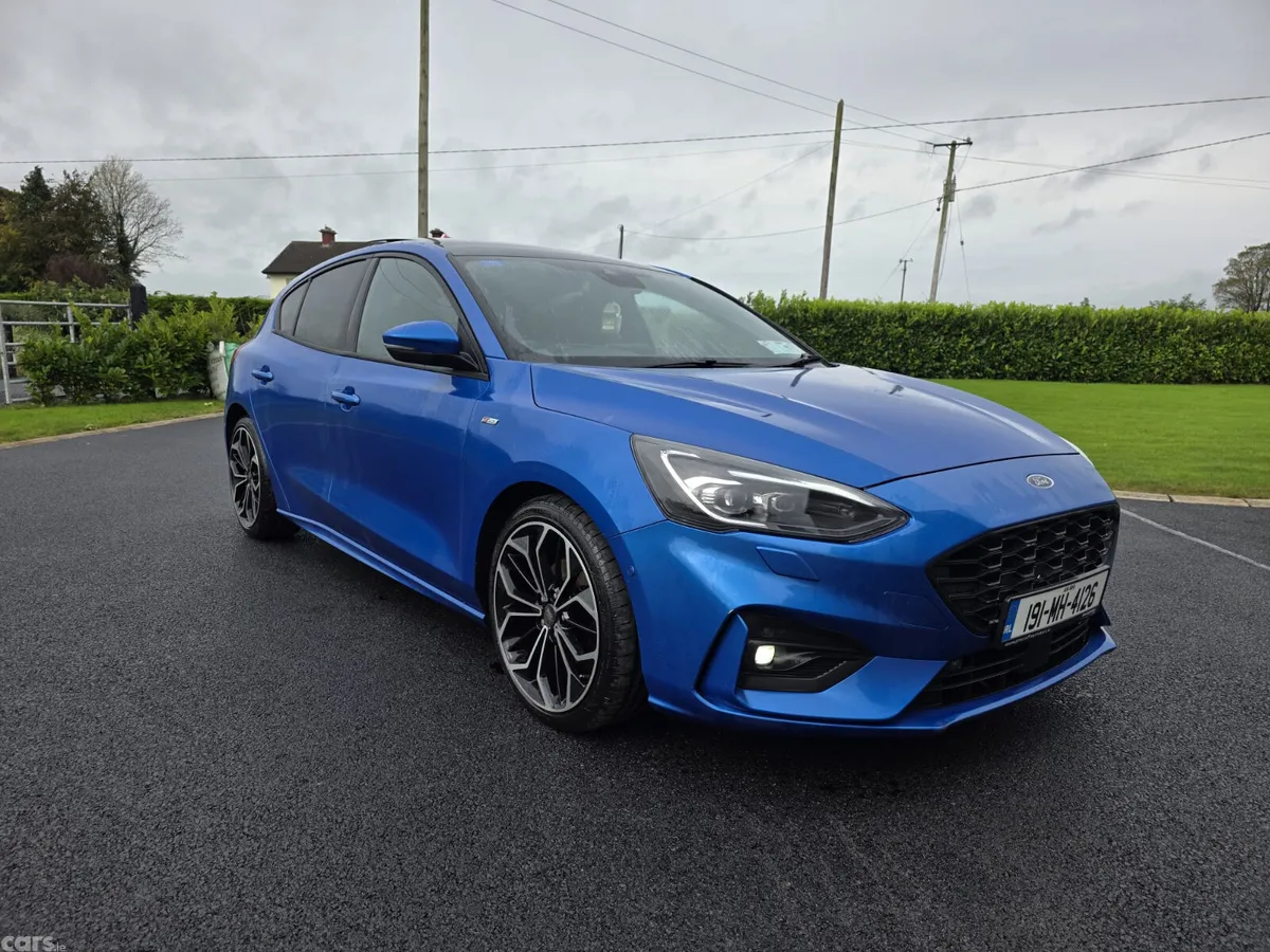 Ford Focus Hatchback, Diesel, 2019, Blue