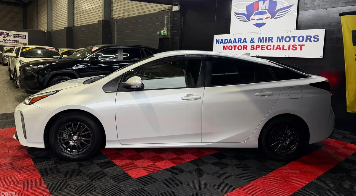 Toyota Prius Hatchback, Petrol Hybrid, 2022, White