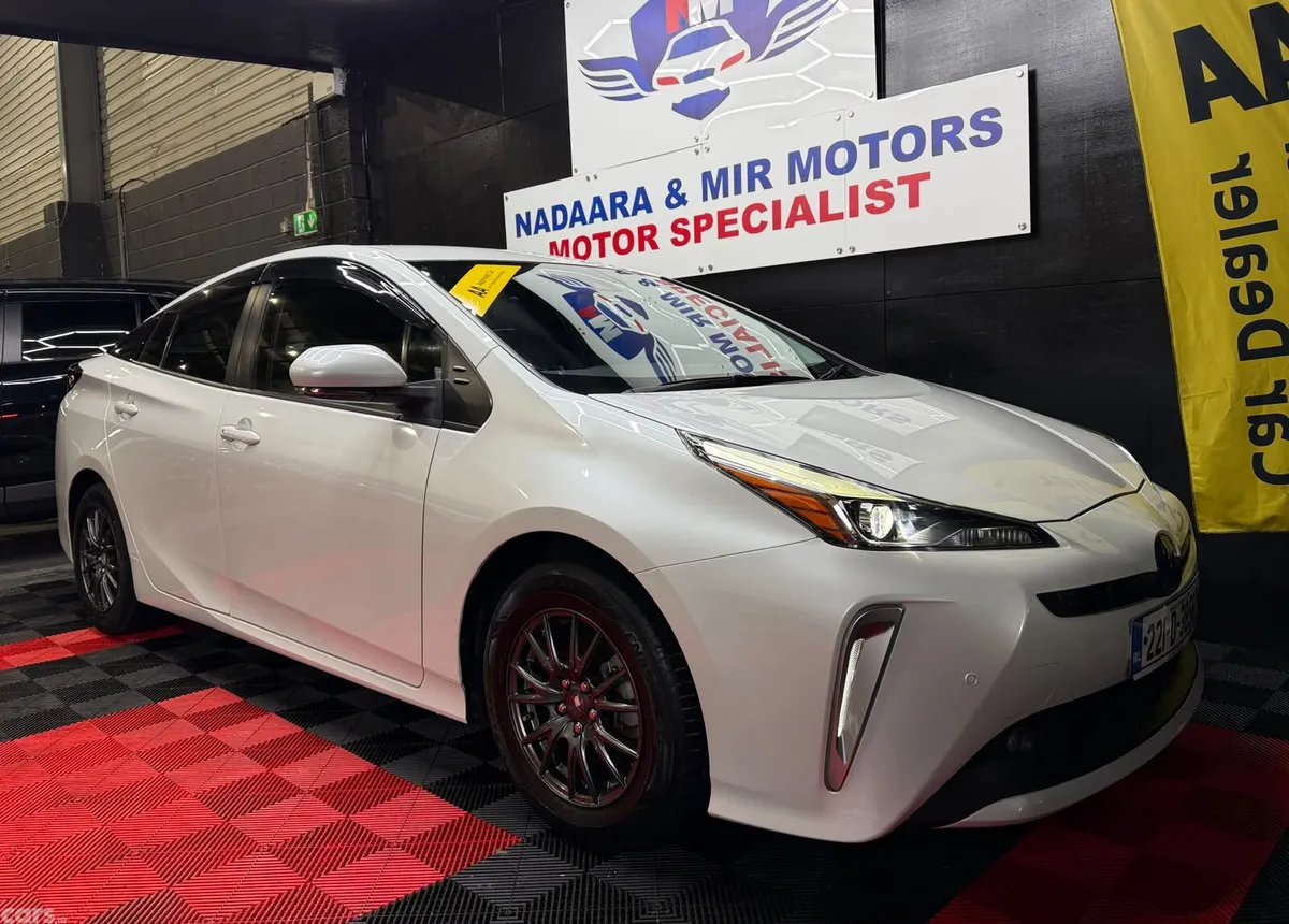 Toyota Prius Hatchback, Petrol Hybrid, 2022, White