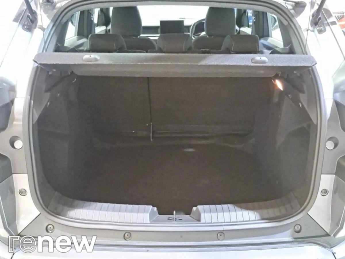 Dacia Duster SUV, Petrol Hybrid, 2026, Grey