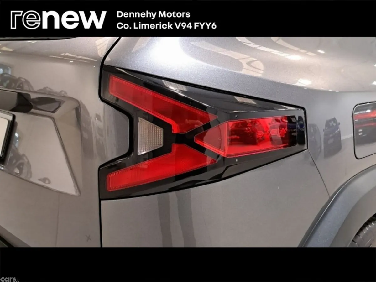 Dacia Duster SUV, Petrol Hybrid, 2026, Grey