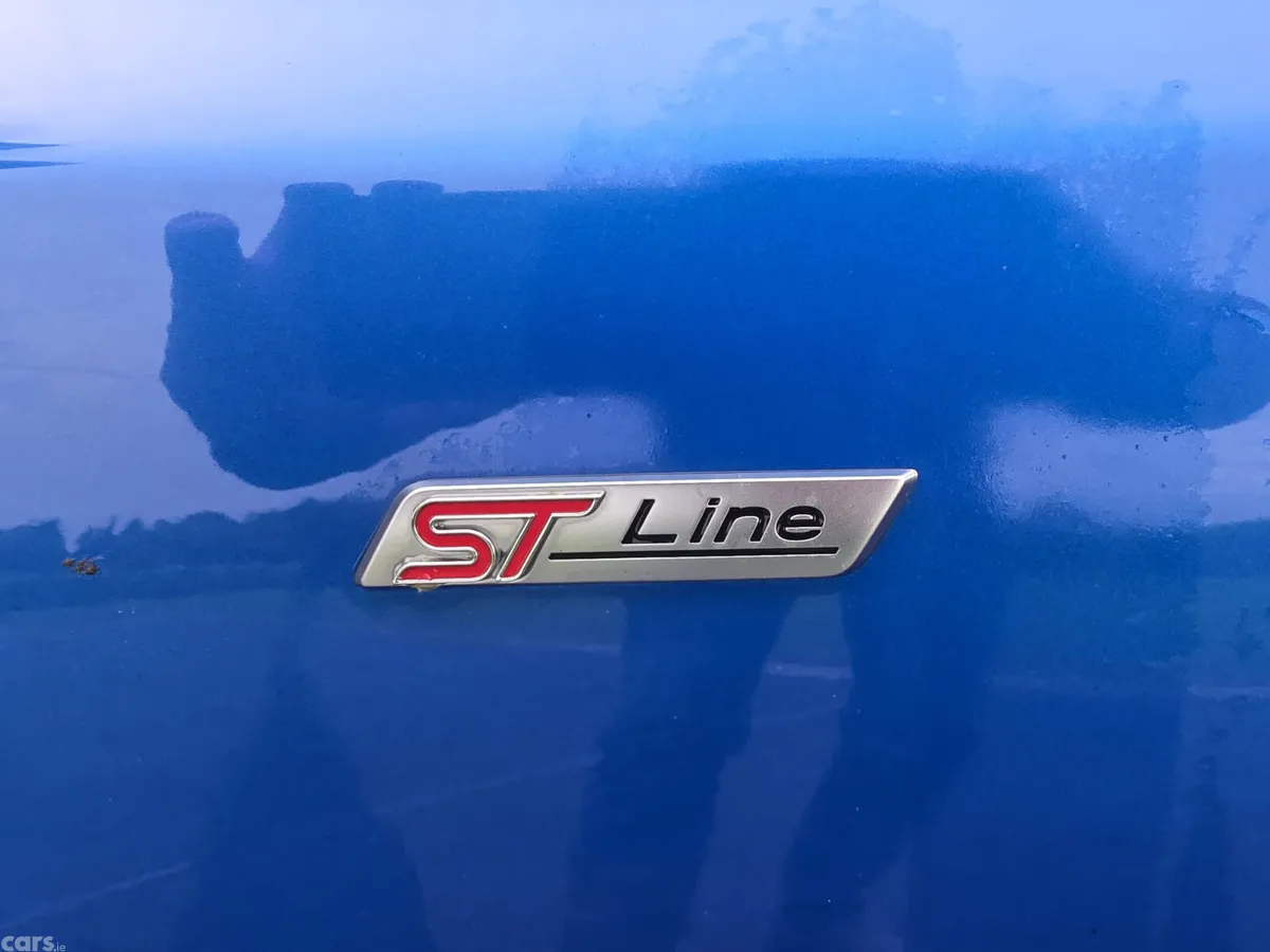 Ford Focus Hatchback, Diesel, 2019, Blue