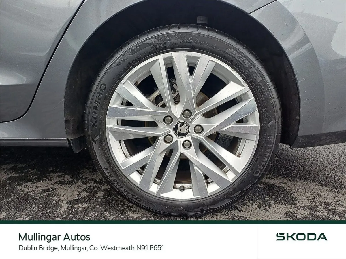 Skoda Octavia Saloon, Diesel, 2026, Grey