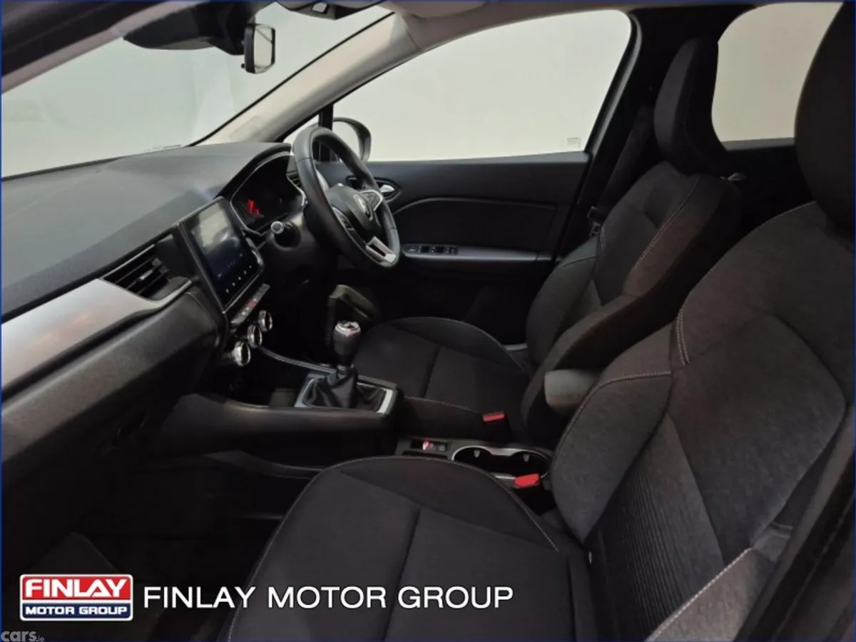 Renault Captur Hatchback, Diesel, 2021, Grey