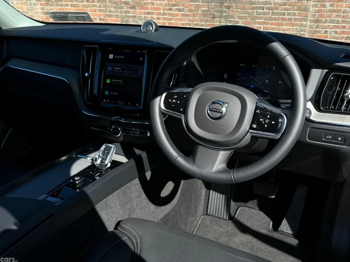 Volvo XC60 SUV, Petrol Plug-in Hybrid, 2025, Grey