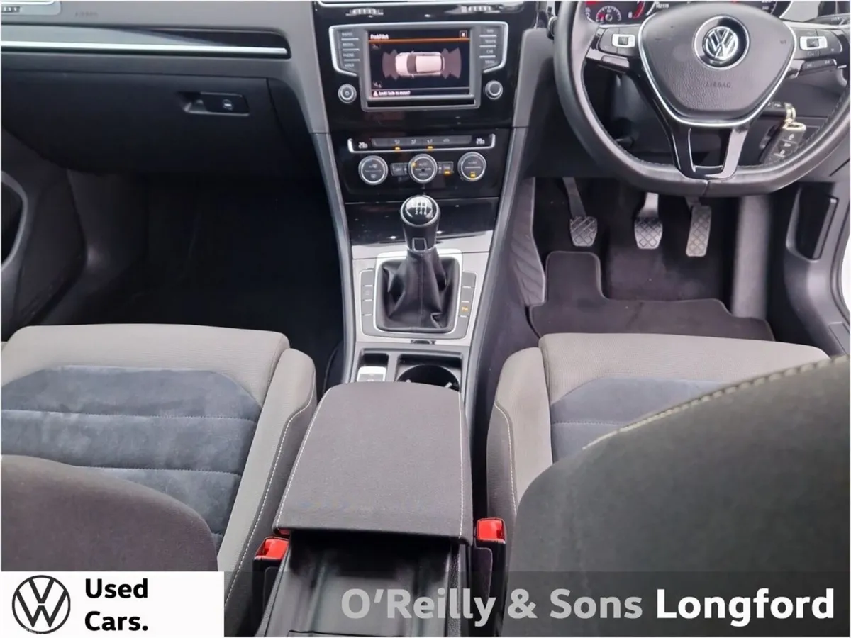 Volkswagen Golf Hatchback, Petrol, 2016, White