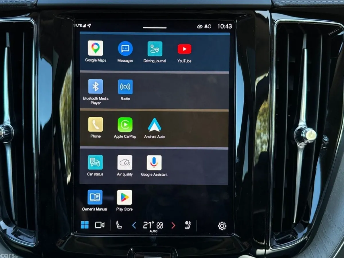 Volvo XC60 SUV, Petrol Plug-in Hybrid, 2025, Grey