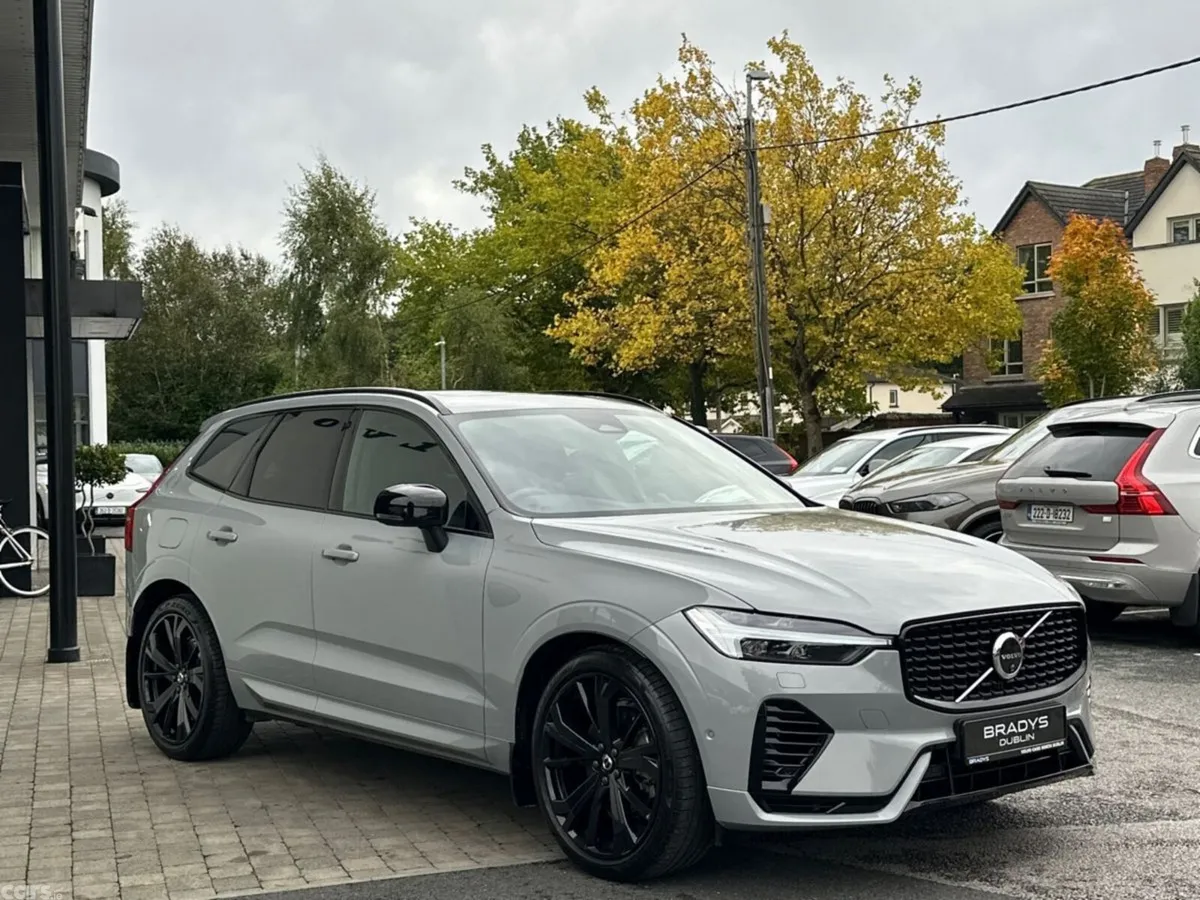 Volvo XC60 SUV, Petrol Plug-in Hybrid, 2025, Grey