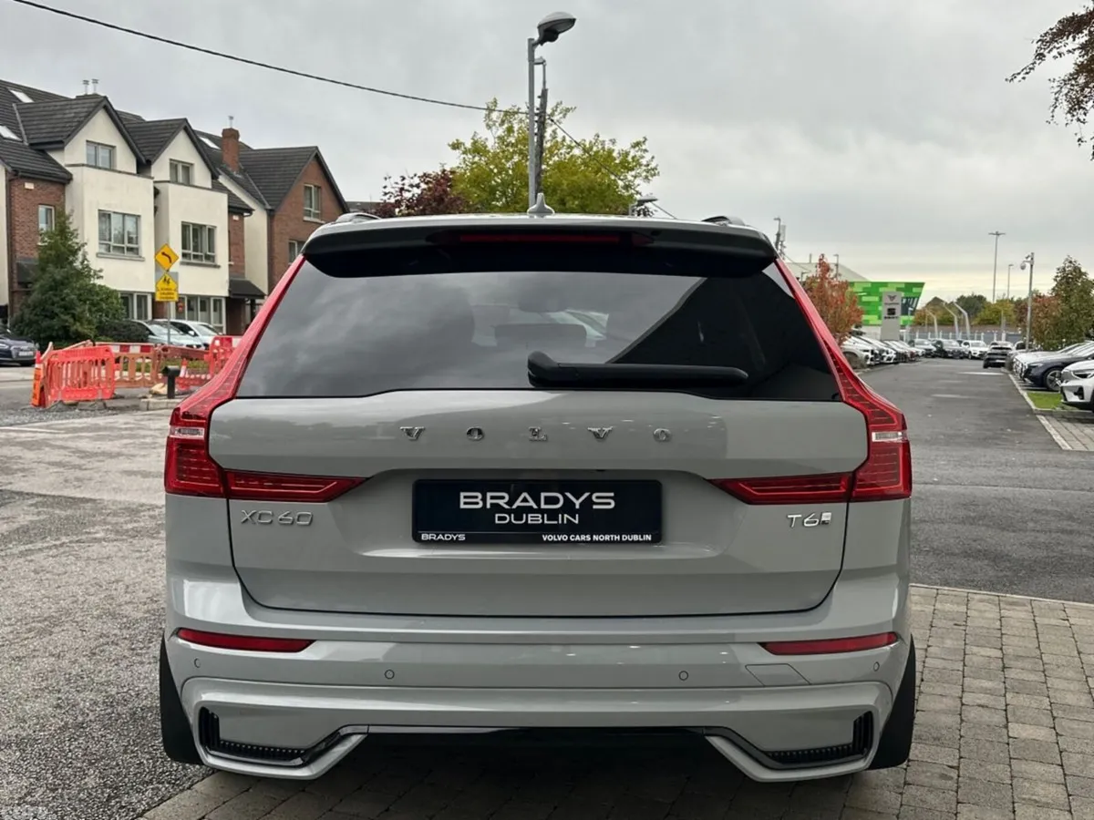 Volvo XC60 SUV, Petrol Plug-in Hybrid, 2025, Grey