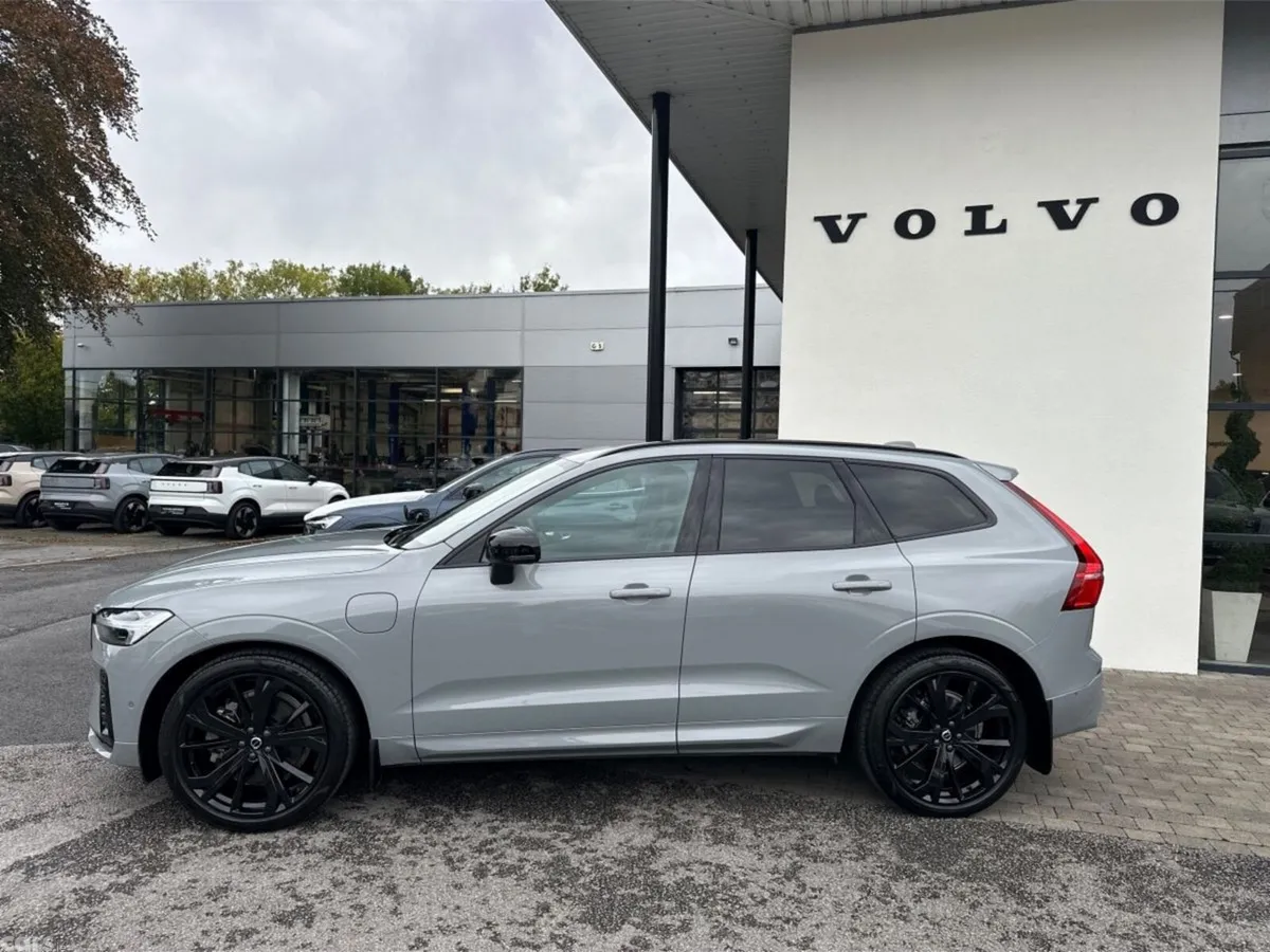 Volvo XC60 SUV, Petrol Plug-in Hybrid, 2025, Grey