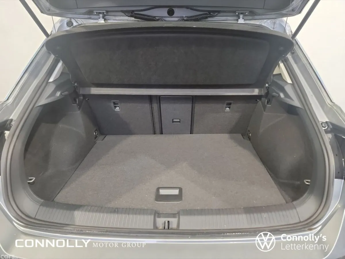 Volkswagen T-Roc SUV, Petrol, 2023, Grey