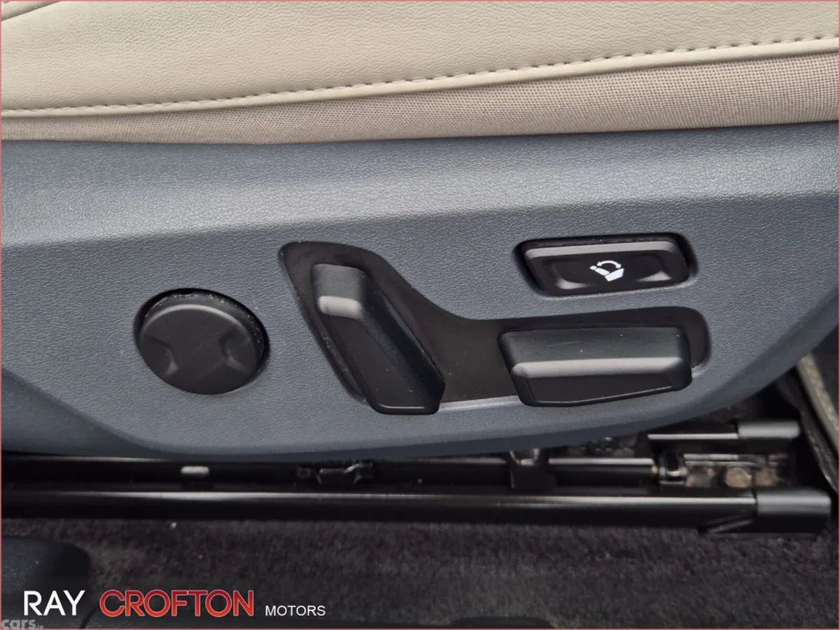 Kia EV6 MPV, Electric, 2023, Blue