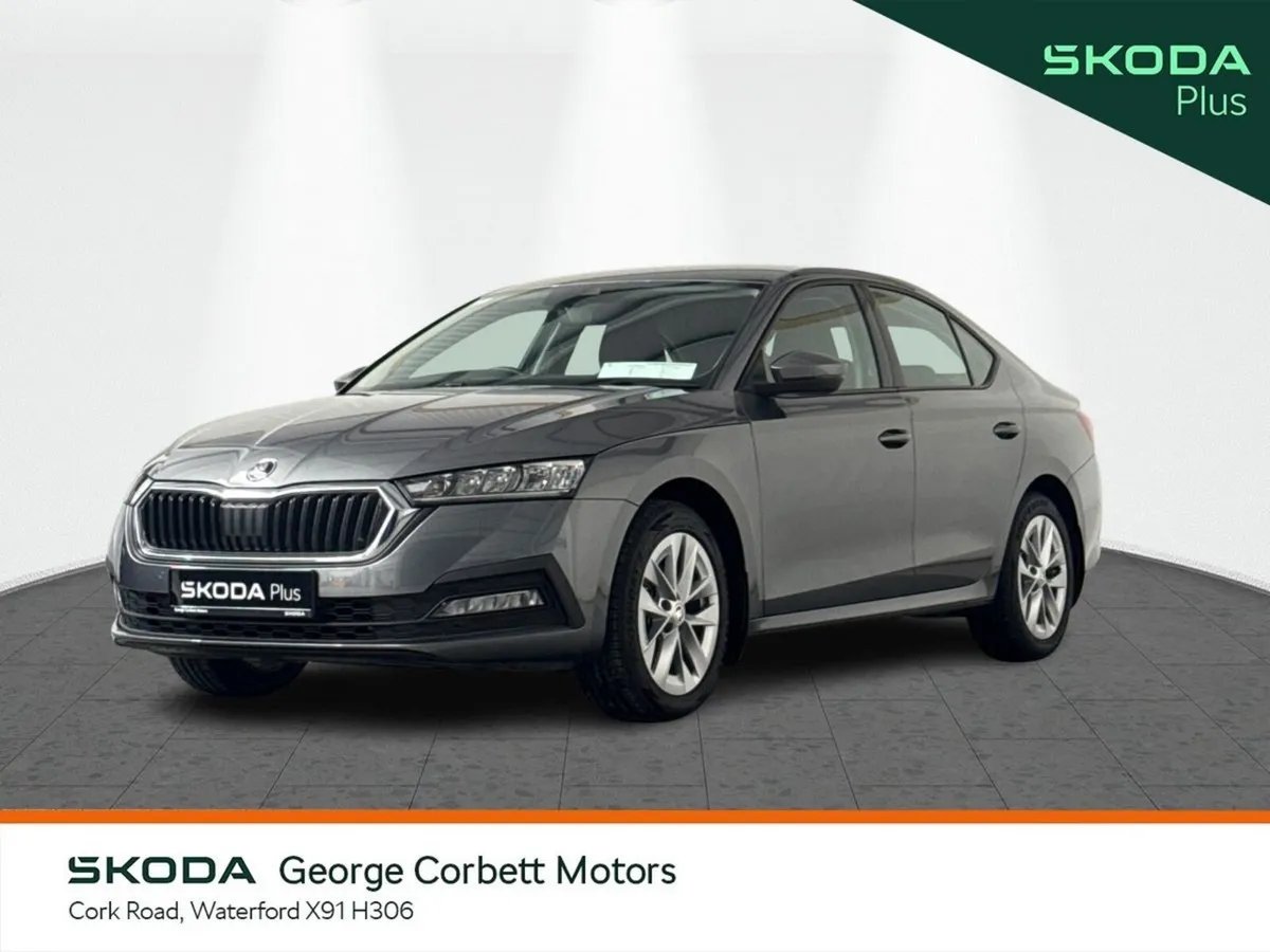 Skoda Octavia Saloon, Diesel, 2024, Grey