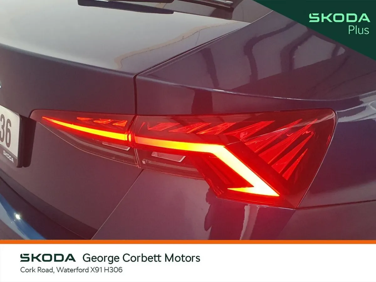 Skoda Octavia Saloon, Petrol, 2024, Blue