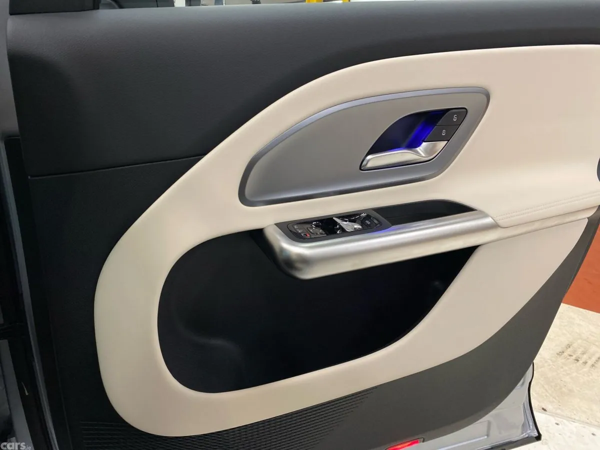 Mercedes-Benz GLB MPV, Electric, 2026, Silver