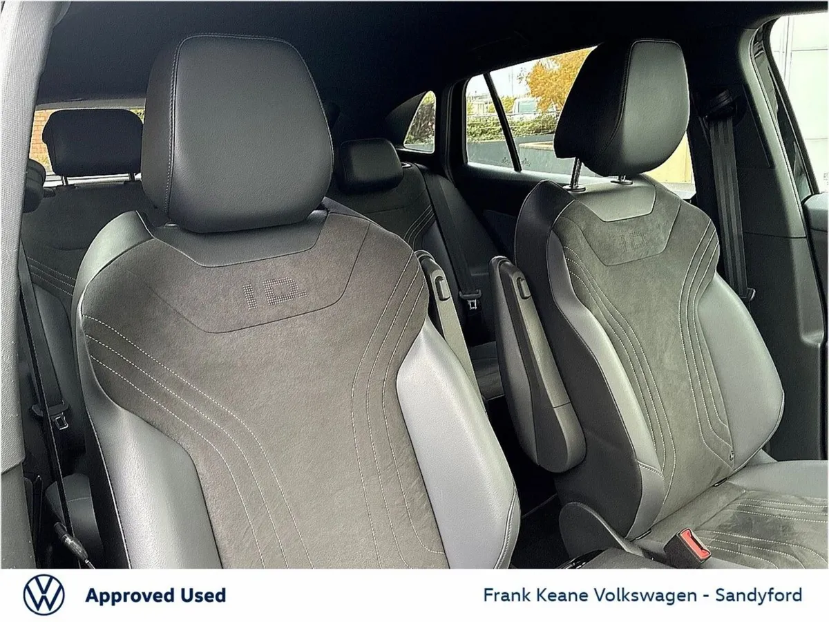 Volkswagen ID.4 Estate, Electric, 2023, Black