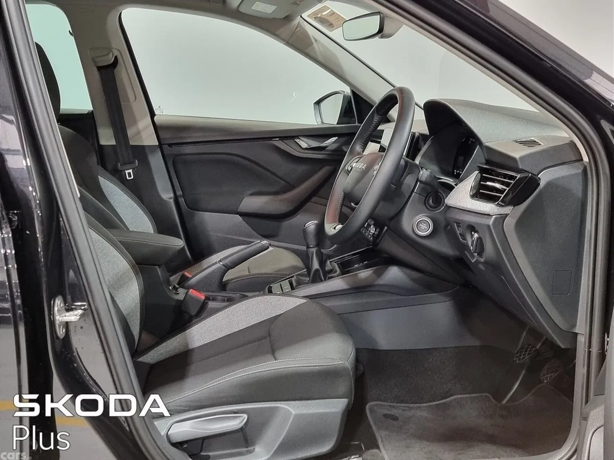 Skoda Kamiq Hatchback, Petrol, 2026, Black